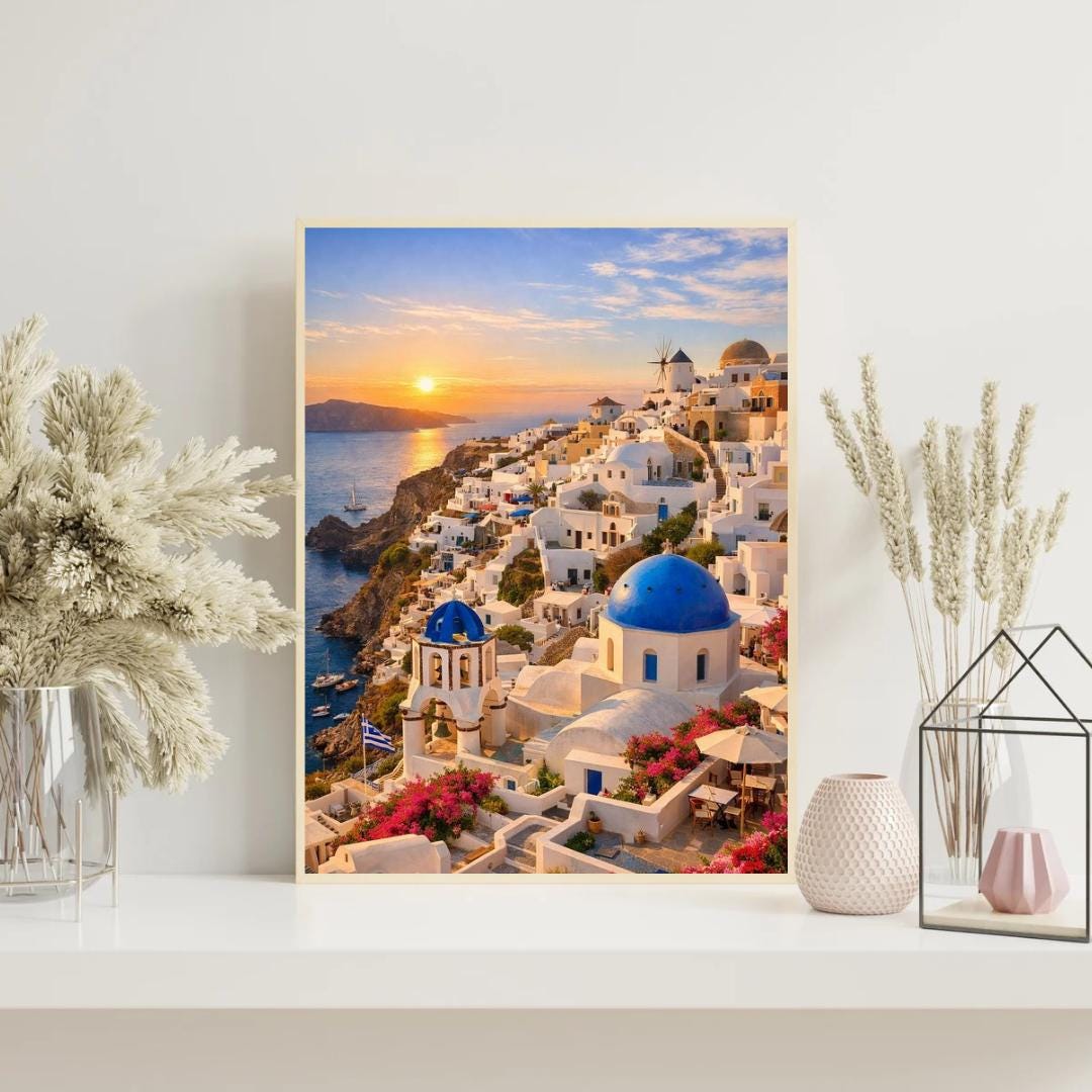 Affiche Imprimée Santorin Oia Grèce, Village Méditerranéen en Bord de Mer, Poster Voyage Côte Égéenne, Décoration Murale Maison Bohème