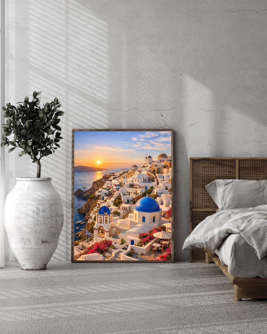 Affiche Imprimée Santorin Oia Grèce, Village Méditerranéen en Bord de Mer, Poster Voyage Côte Égéenne, Décoration Murale Maison Bohème